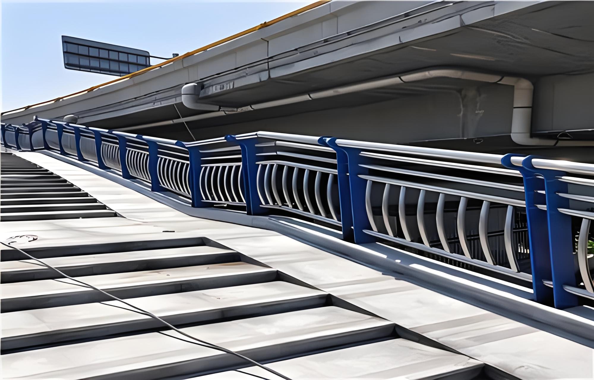 临汾不锈钢桥梁护栏维护方案：确保安全，延长使用寿命